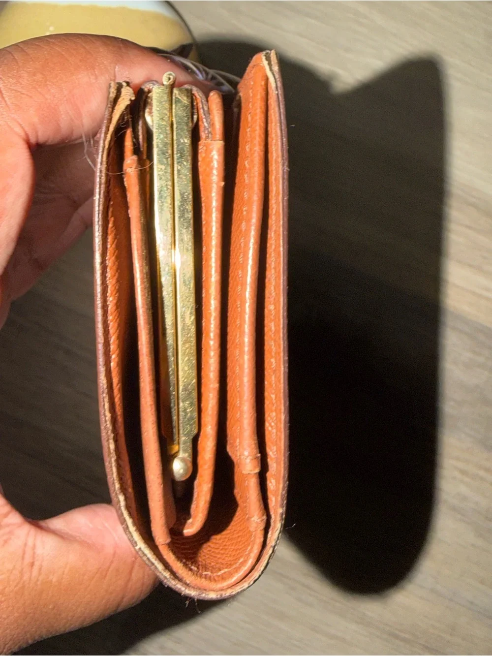 Louis Vuitton Monogram Kisslock Wallet- PRELOVED CONDITION